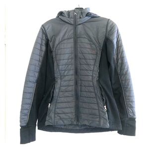 Lululemon lightweight puffer jacket